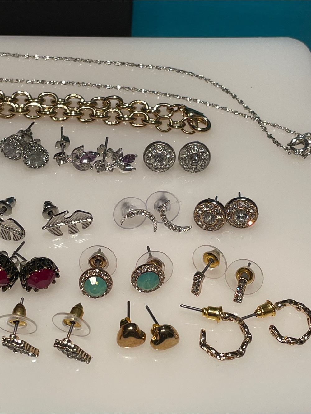 Assorted Multi-Color Earring and Necklace Lot Untested - Picture 3 of 5